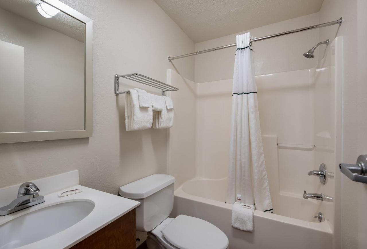 Birch Hill Suites Kansas City - Independence Exterior foto