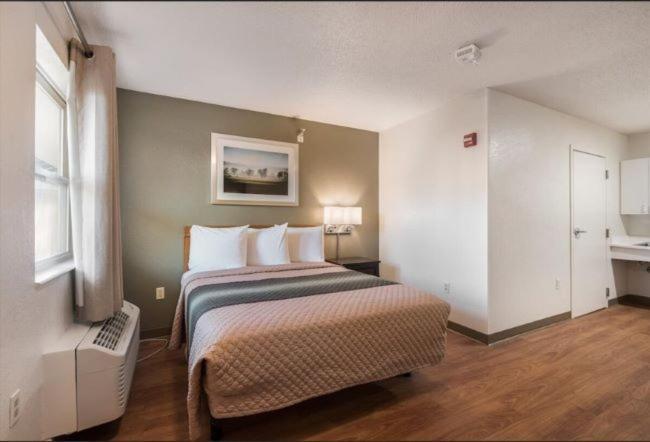Birch Hill Suites Kansas City - Independence Exterior foto