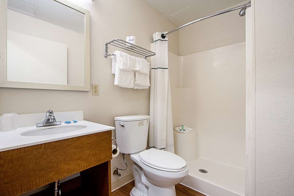Birch Hill Suites Kansas City - Independence Quarto foto