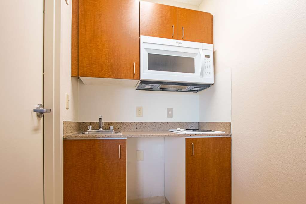 Birch Hill Suites Kansas City - Independence Quarto foto